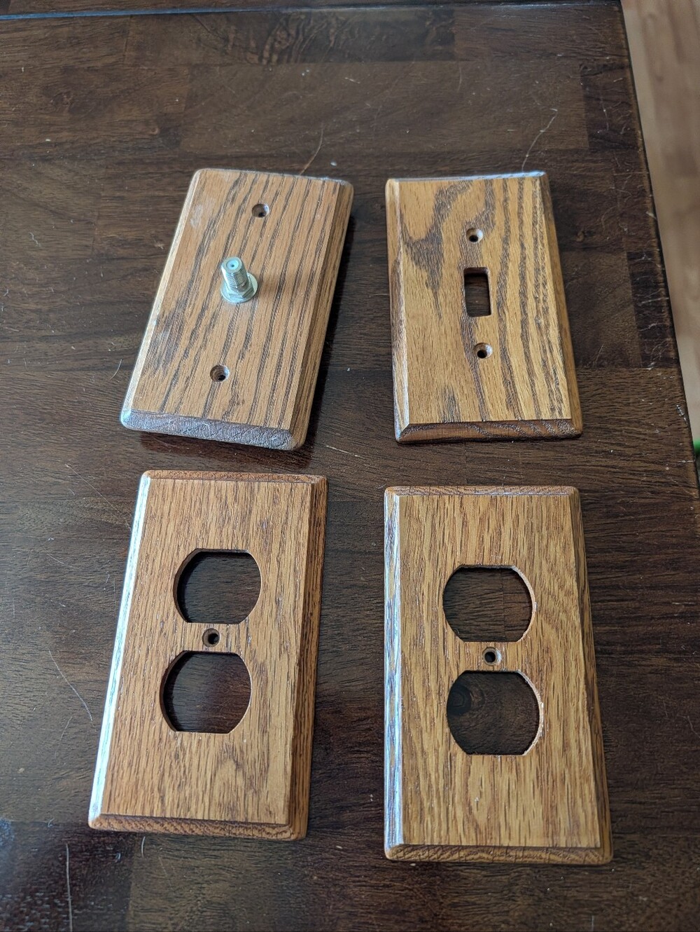 Wood Grain Outlet and Switch Cover Plate Set - Natural Oak Finish